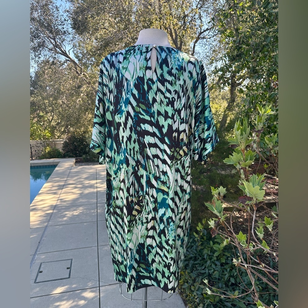 Chico's "feather print" flutter sleeve shift dress - Chico's size 2
L - Picture 4 of 5
